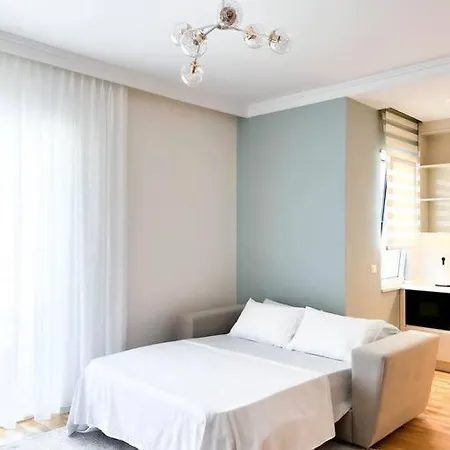 The Apartment Lunder